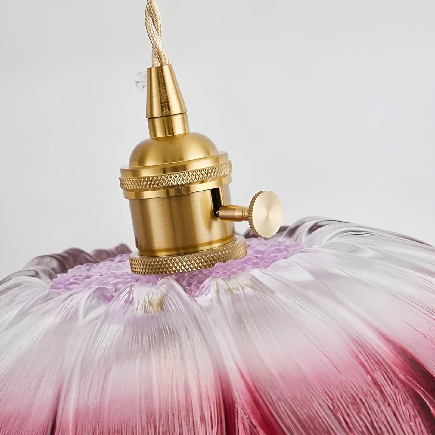 Hängeleuchte mit floralem Motiv – Warmes Licht & stilvolles Design | Für Ihr Zuhause | Karnz