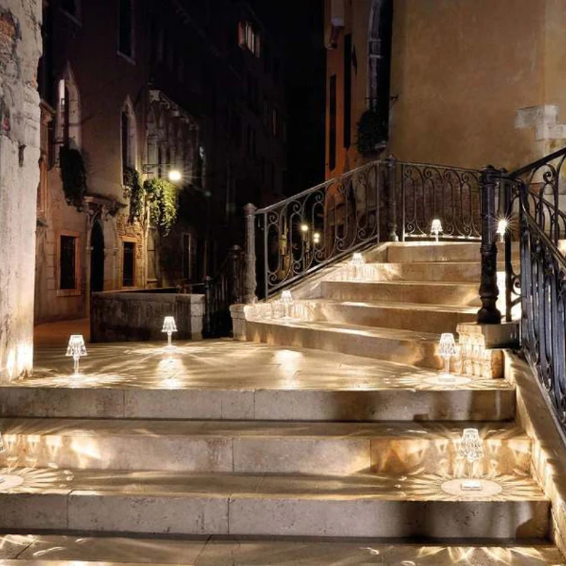 Chic Tischlampe mit Kristall-Design - CrystalLuxe | Karnz