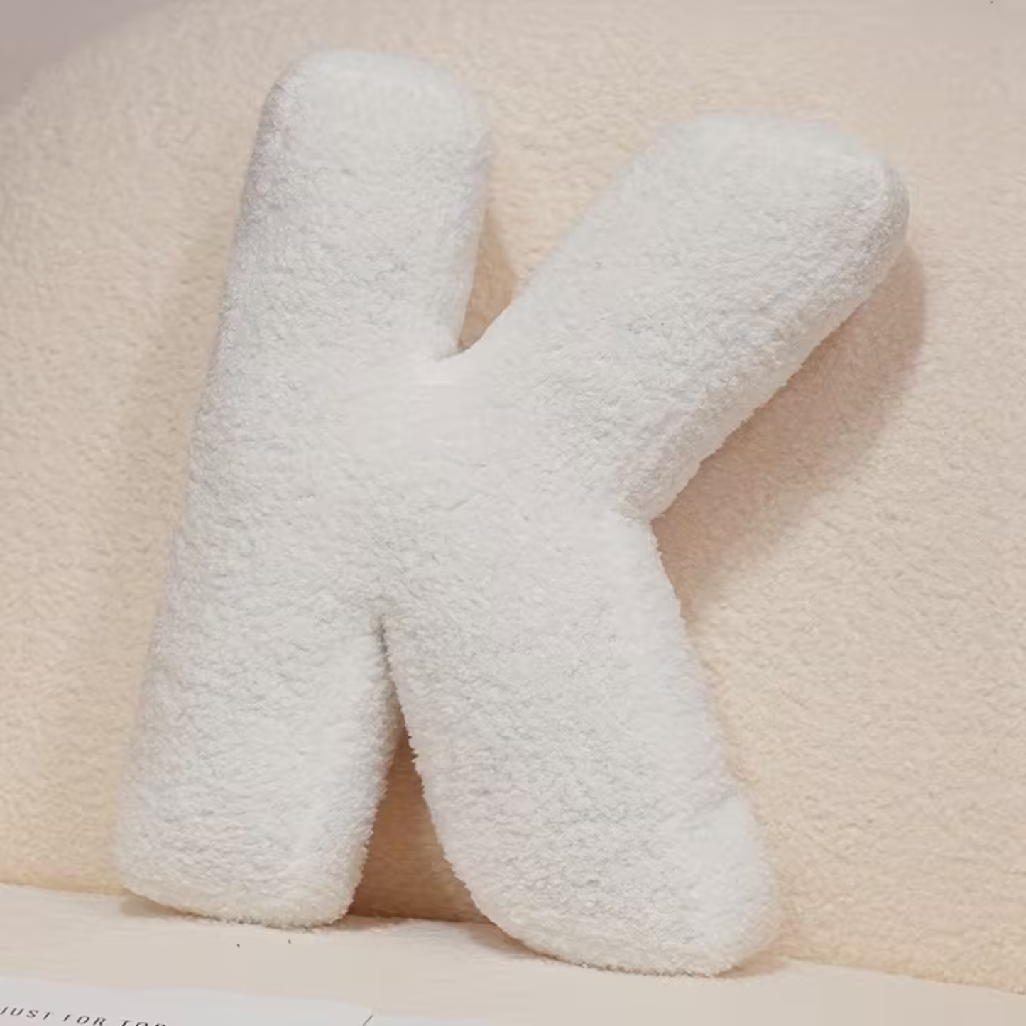 Weißes Buchstaben-Dekorationskissen – Weich und vielseitig | Kreative Kissen für Ihr Sofa und Bett | Karnz