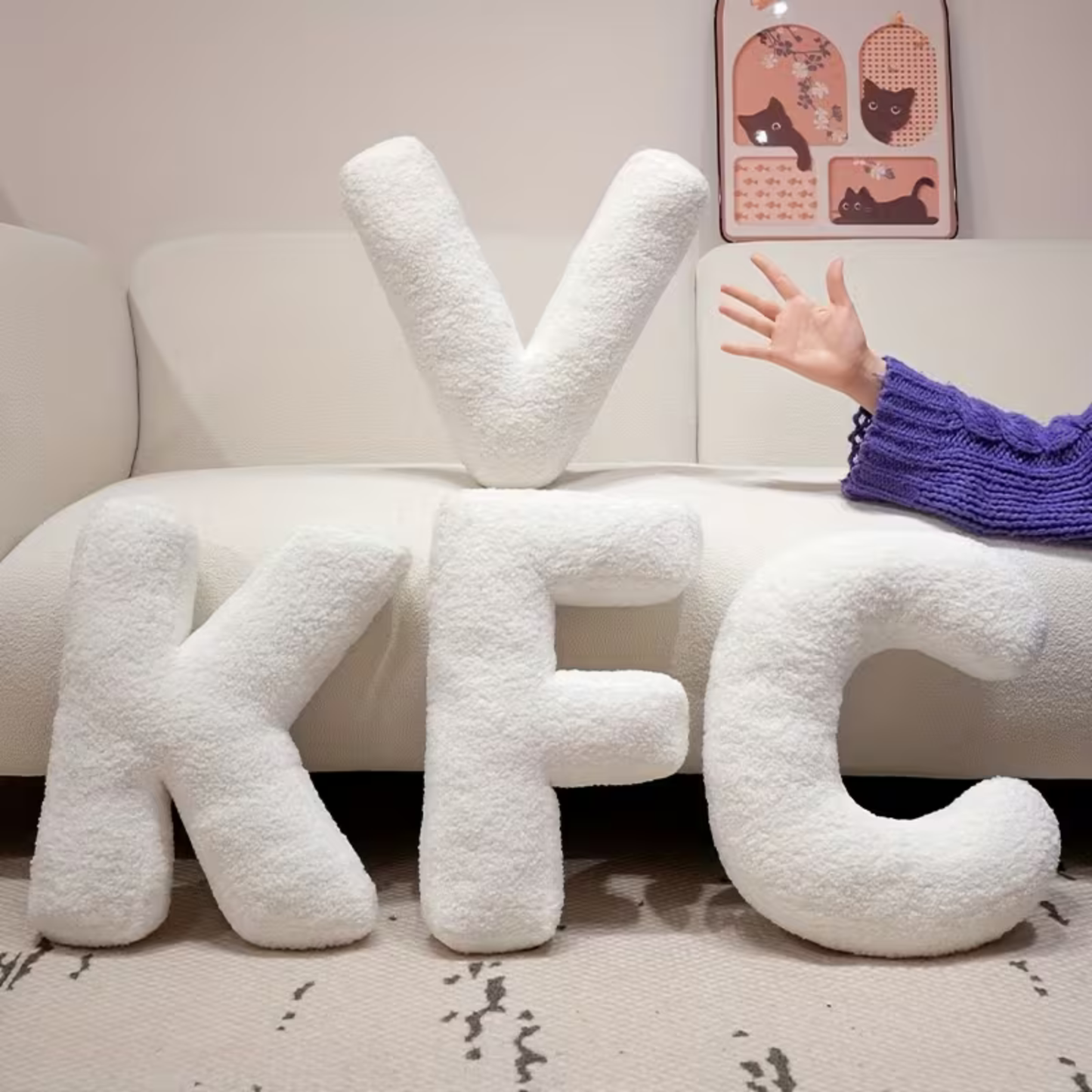 Weißes Buchstaben-Dekorationskissen – Weich und vielseitig | Kreative Kissen für Ihr Sofa und Bett | Karnz