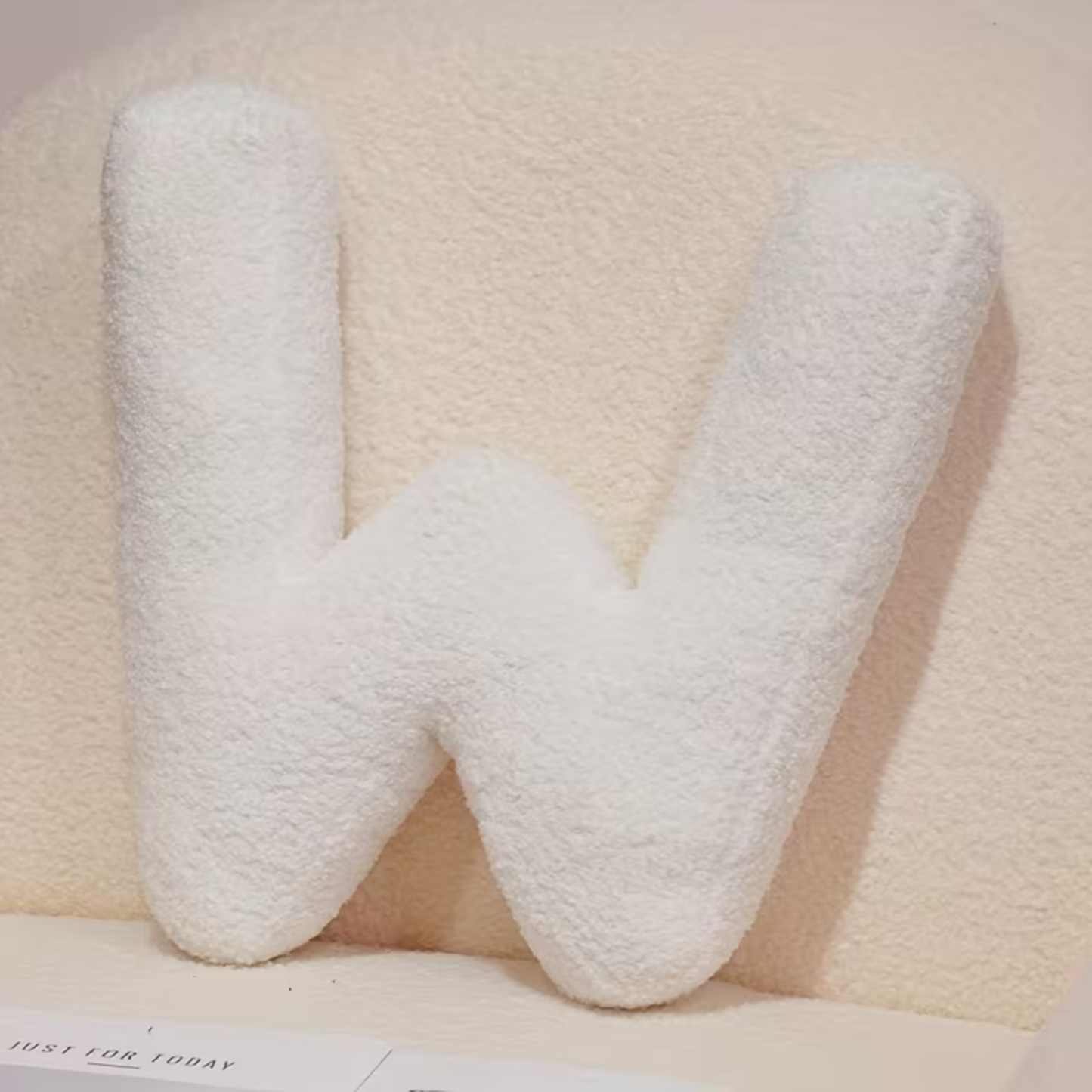 Weißes Buchstaben-Dekorationskissen – Weich und vielseitig | Kreative Kissen für Ihr Sofa und Bett | Karnz