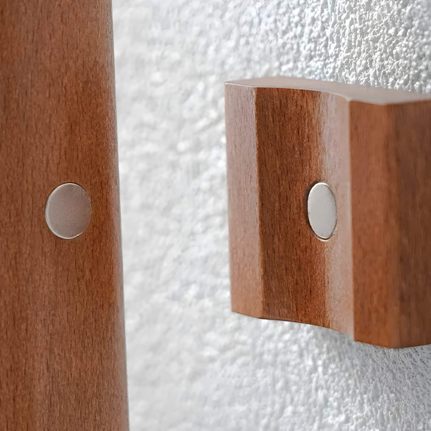 KomfortKick – Magnetischer Schuhanzieher aus Holz