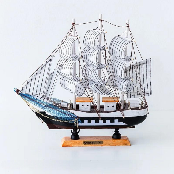 Karnz | Royaleva Nordic Holz Segelboot Skulptur - LED beleuchtetes Dekorstück, batteriebetrieben