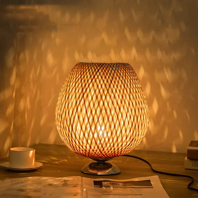 RustiekLicht - Vintage Bambus Tischlampe | Handgefertigt & Nachhaltig | Perfekt für Wohnzimmer & Schlafzimmer | Karnz