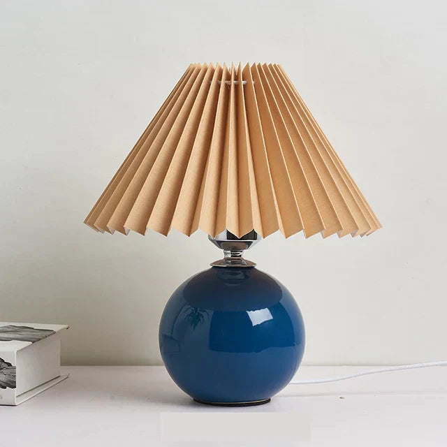Elegante Tischlampe im Vintage-Stil - Antikes Design mit Plissee-Lampenschirm, Retro-Tischleuchte für Wohnzimmer & Schlafzimmer, Dekorativ und Stilvoll | Karnz