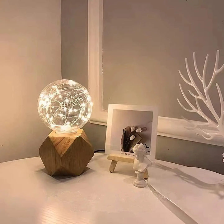 Retro Holz Tischlampe mit Lichterkugel – Dekorative Beleuchtung für Zuhause | Karnz