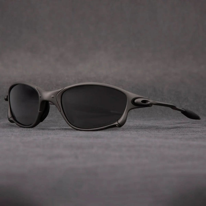 Polarisierte Sonnenbrille für scharfe Sicht im Sonnenlicht