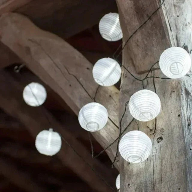 Solar Lantern Lichterkette für den Außenbereich – Bunte Laternen für Garten- und Terrassenbeleuchtung | Karnz