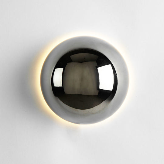 Wandleuchte mit retroarchitektonischem Look – NovaLux | Karnz