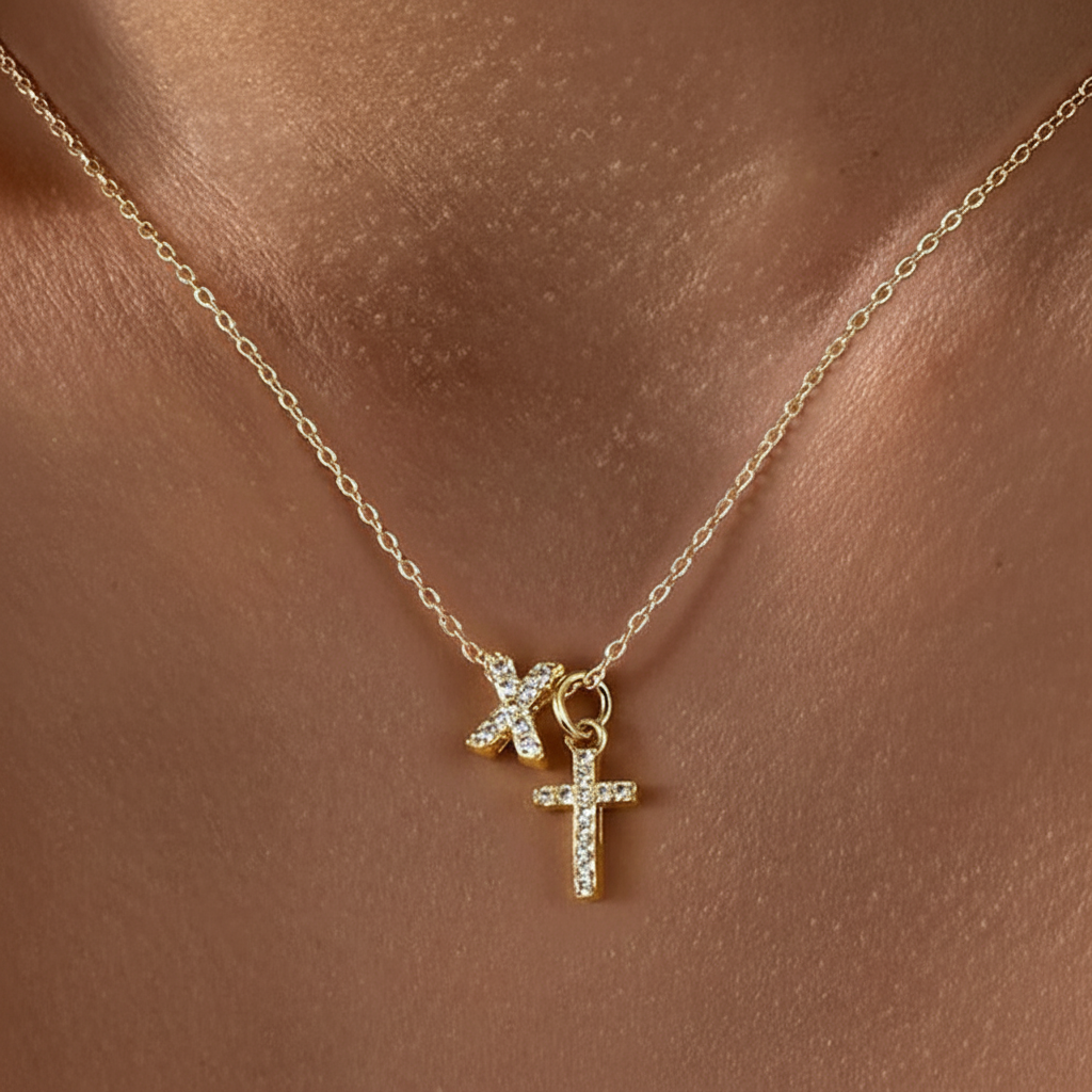 Karnz | Zarte Diamant Initial & Kreuz Halskette