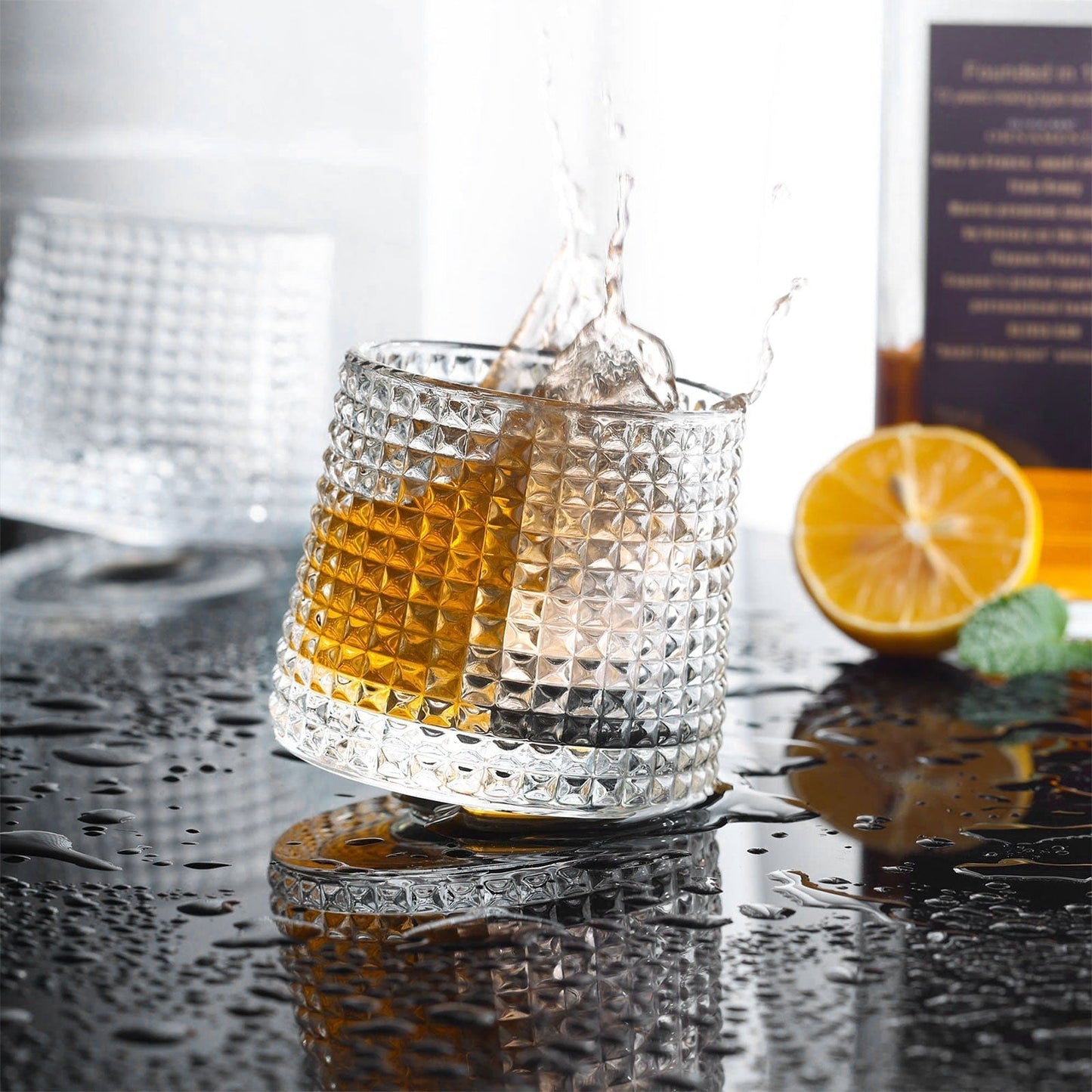 Drehbares Whiskyglas-Set