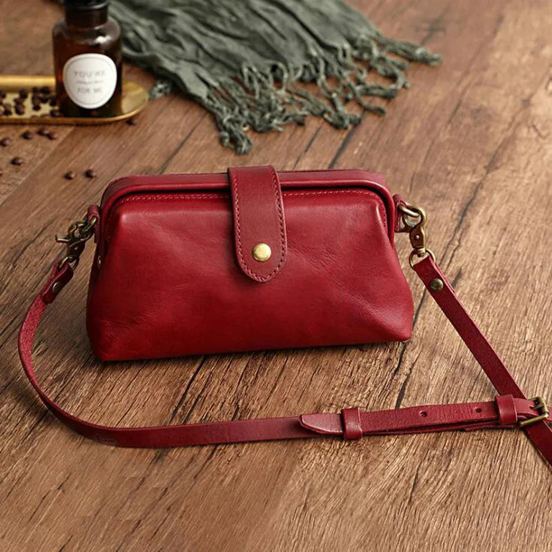 Norvella Schultertasche aus strukturiertem Kunstleder für Damen | Karnz
