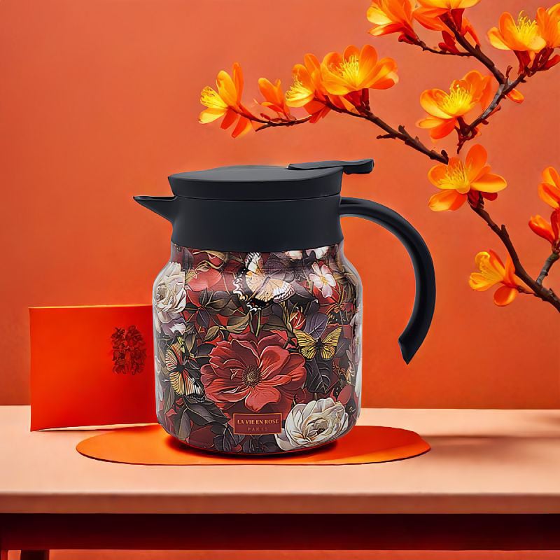 Teethermoskanne mit Vintage-Blumenmuster – mit integriertem Teesieb