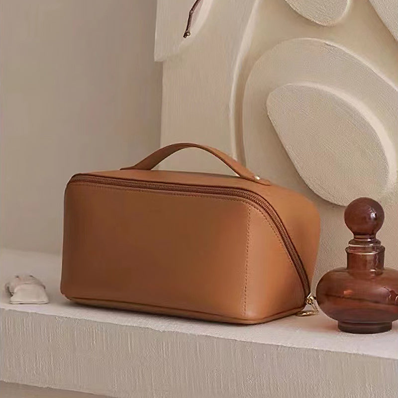 Tragbare Reisekosmetiktasche aus Leder | Karnz