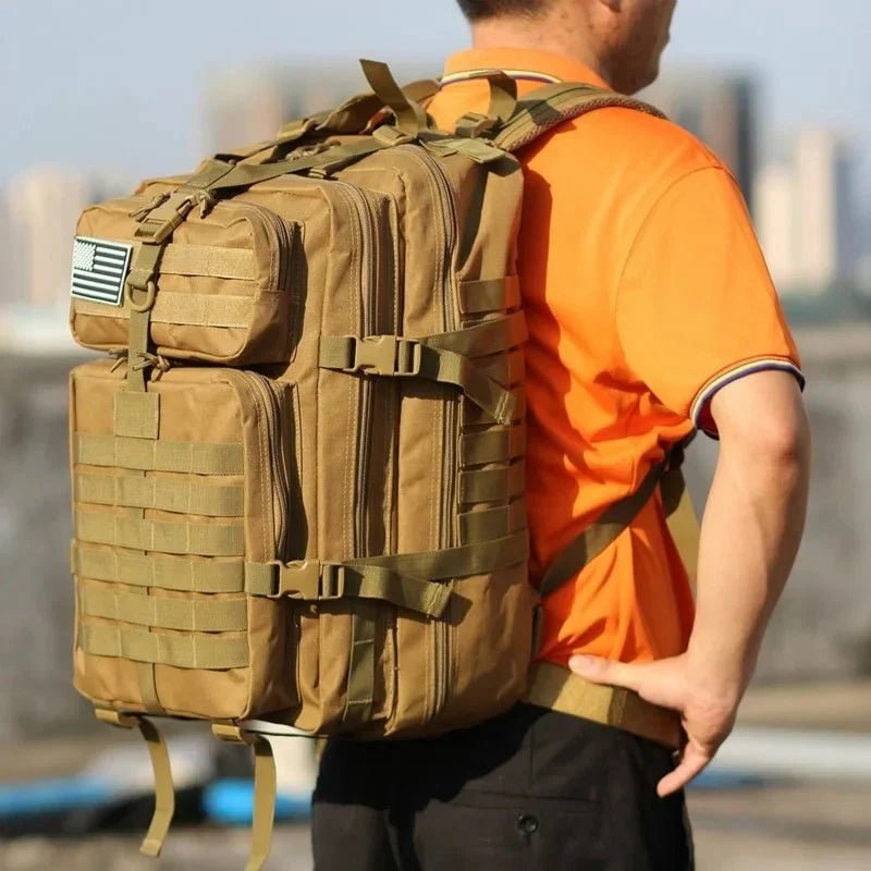 ADVENTUREPACK – Wasserdichter 50-Liter-Taktikrucksack für Reisen und Outdoor-Aktivitäten
