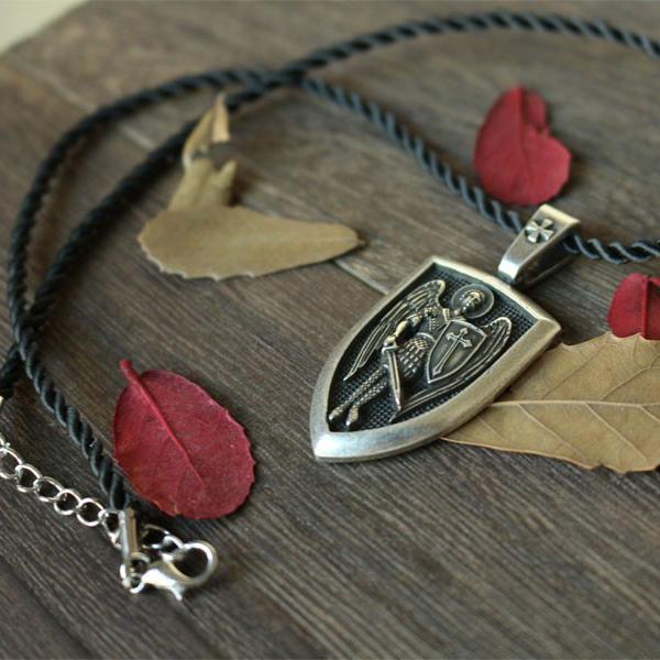 Karnz | Archangel Charm Halskette