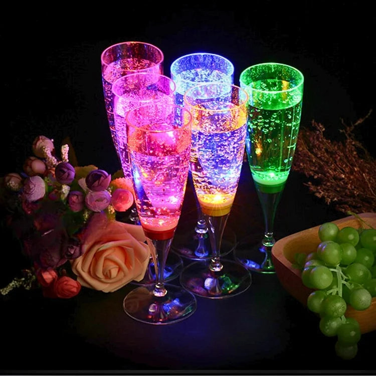 GlowSip - LED-beleuchtetes Weinglas-Set (6 Stück) Karnz