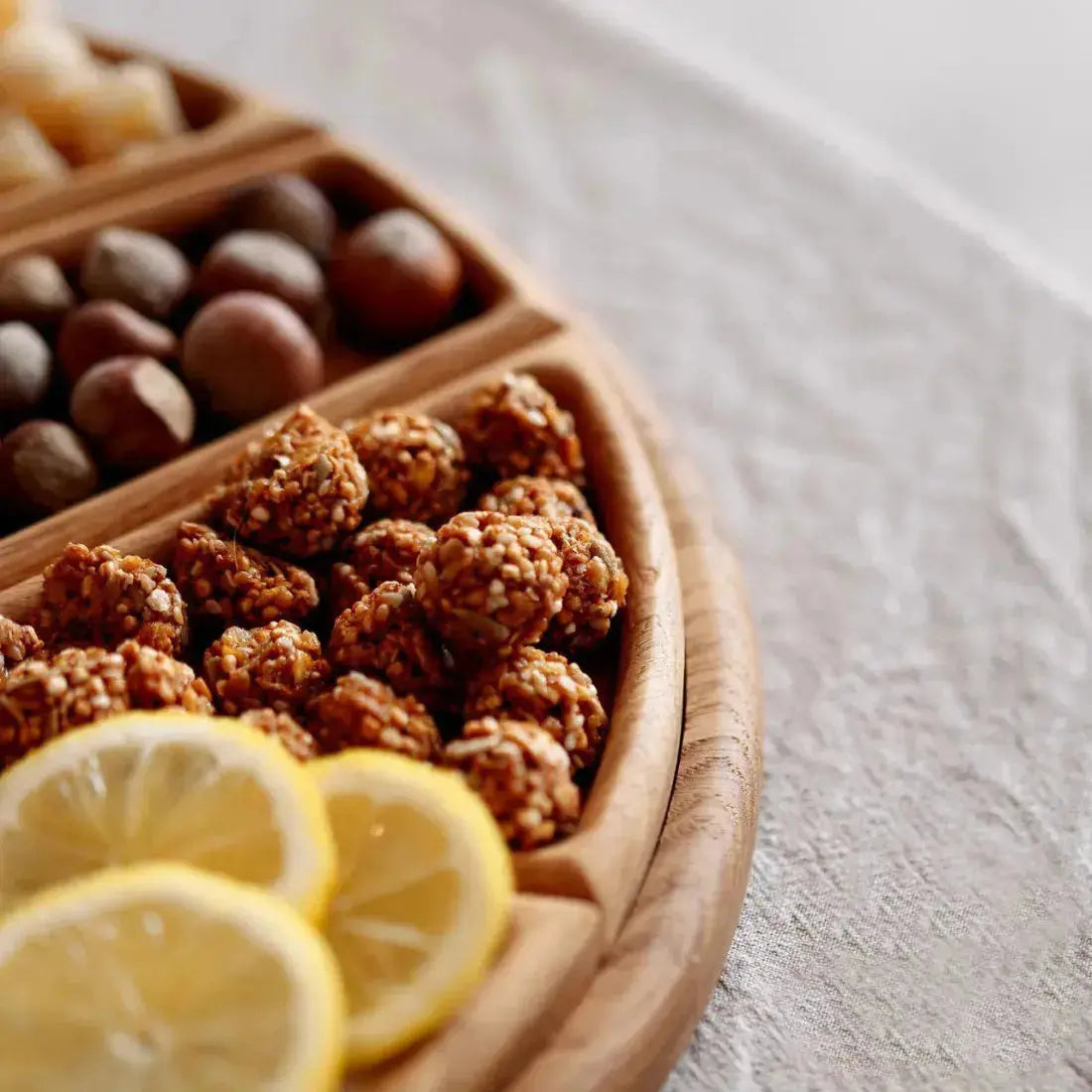 Holz Serviertablett — Verleiht Deinen Snacks den Wow-Faktor für unvergessliche Genussmomente | Karnz