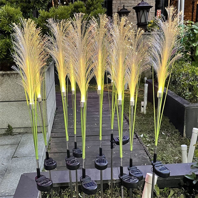 Solar Rattan Gartenlampe - Bunte LED Gartenbeleuchtung mit IP65 wasserdichtem Schutz | Karnz