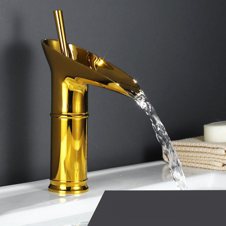 Luxurißer Messing Wasserfall Waschbecken Wasserhahn für opulente Badezimmerwaschbecken