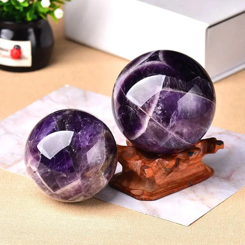 MagiSphere Amethystkugel — Verleiht Ihrem Raum pure Eleganz und sichtbare Emotionen | Karnz