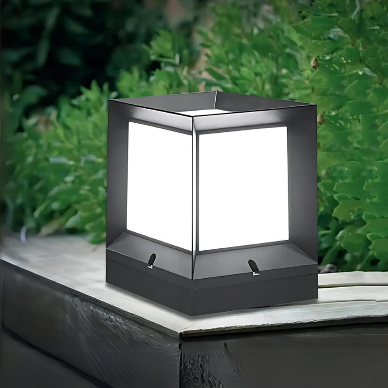 Stylische LED-Stehlampe für elegante Außenbeleuchtung