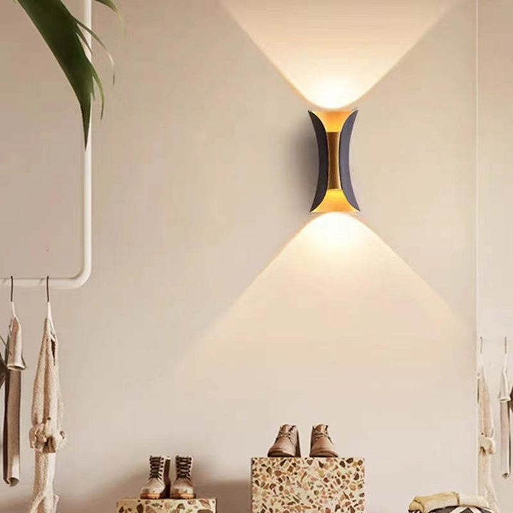 Stylische LED-Wandlampe für Außenbereich - Modern und Wasserdicht | Karnz