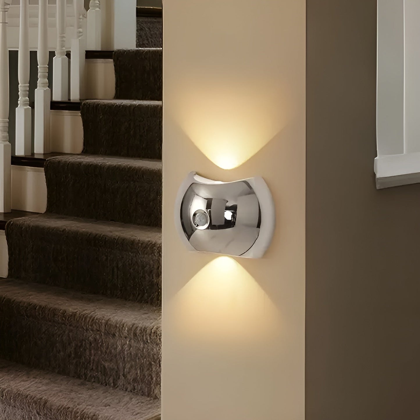 Wandleuchte mit Bewegungsmelder – Dual-LED-Beleuchtung nach oben und unten | Magnetisch & PortaKarnze