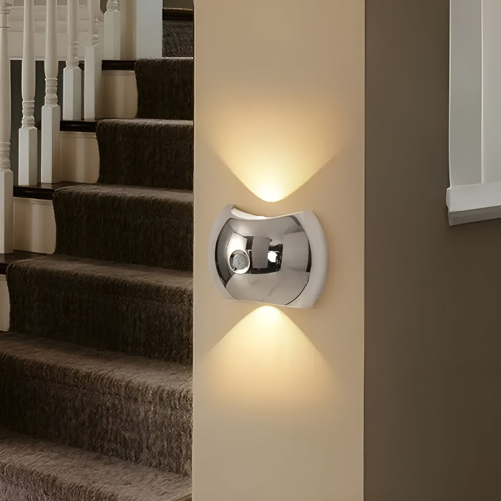 Wandleuchte mit Bewegungsmelder – Dual-LED-Beleuchtung nach oben und unten | Magnetisch & PortaKarnze