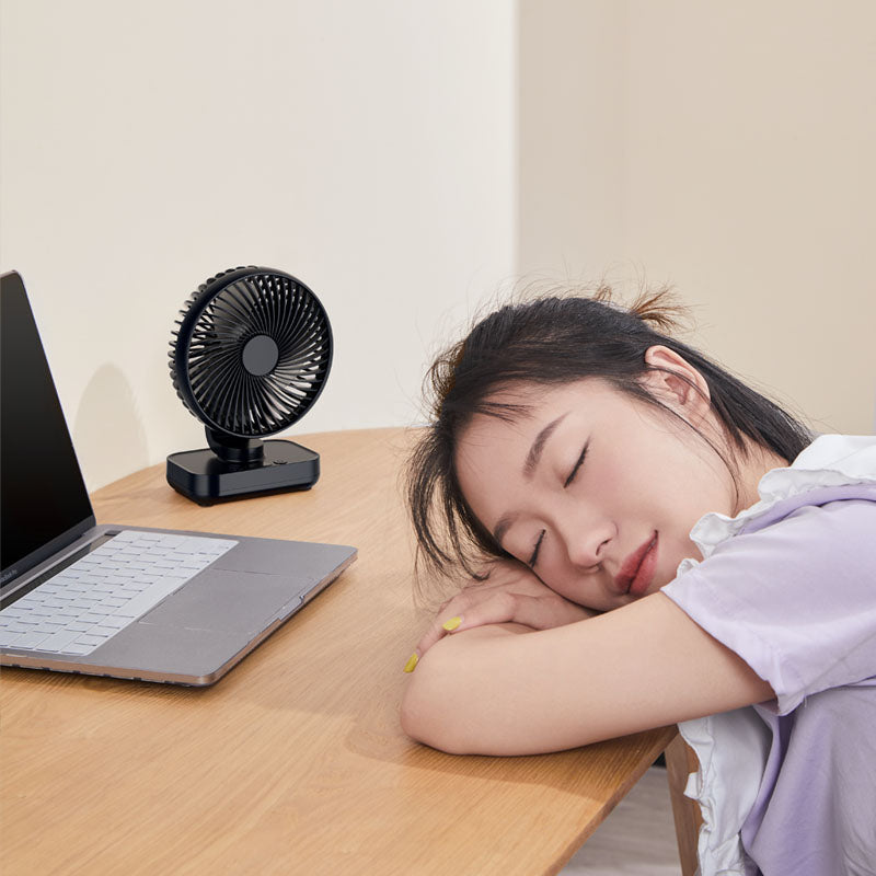 Tragbarer wiederaufladbarer USB-Schreibtischventilator mit 4 Geschwindigkeiten | Karnz