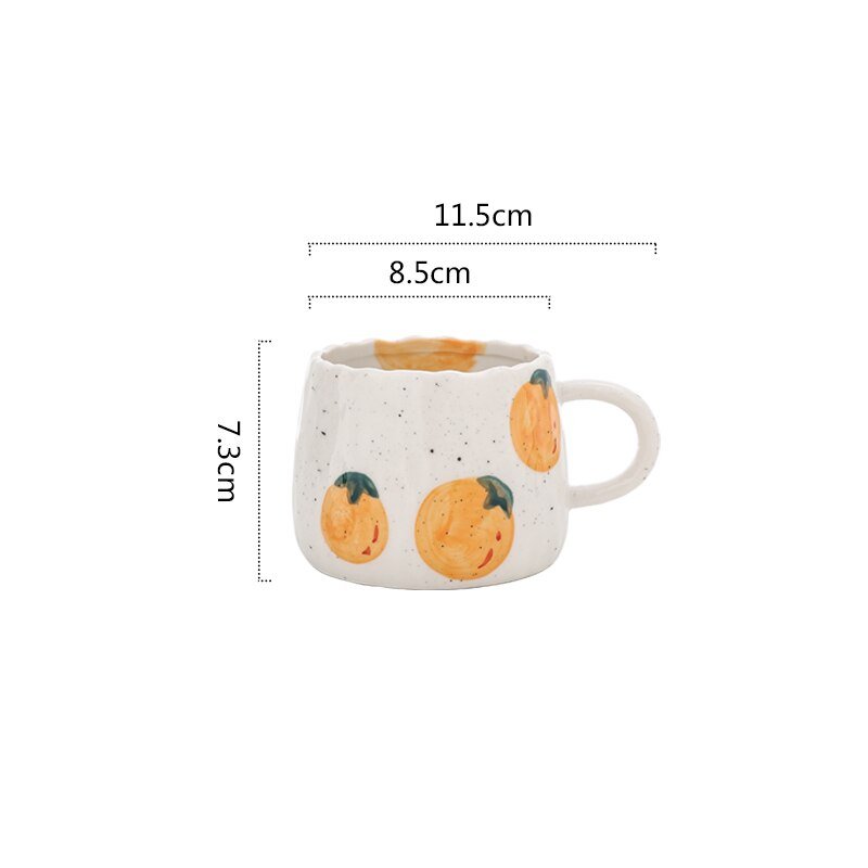 Keramiktasse mit verspieltem Obstdesign | Karnz