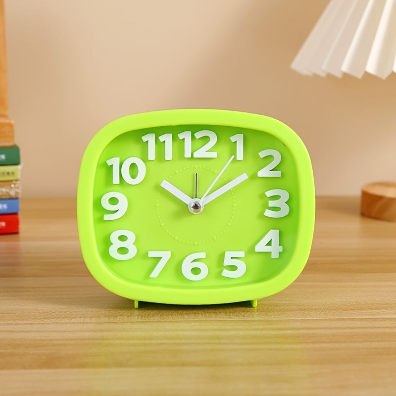 Stilvolle kompakte quadratische Uhr mit 3D-Design für moderne Dekoration | Karnz