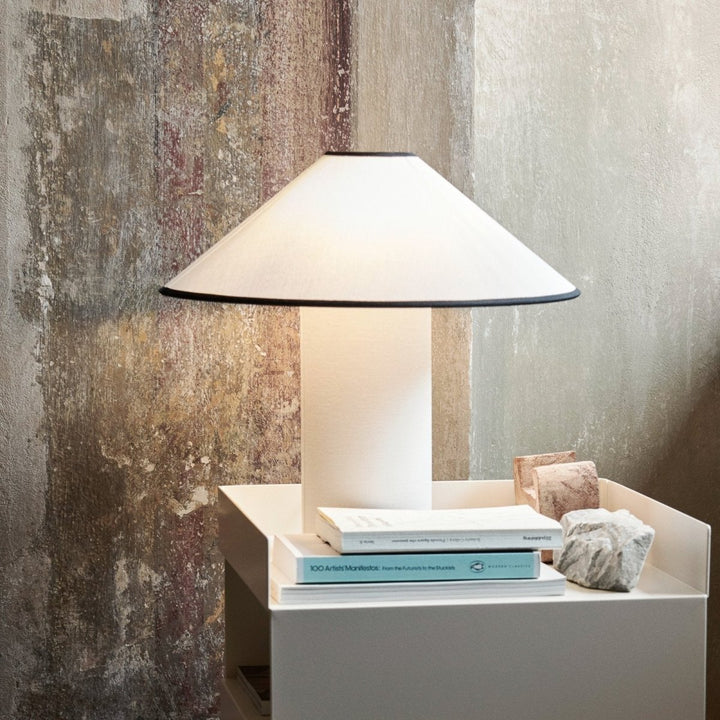 Tischlampe mit Stoffschirm – Lunara | Karnz