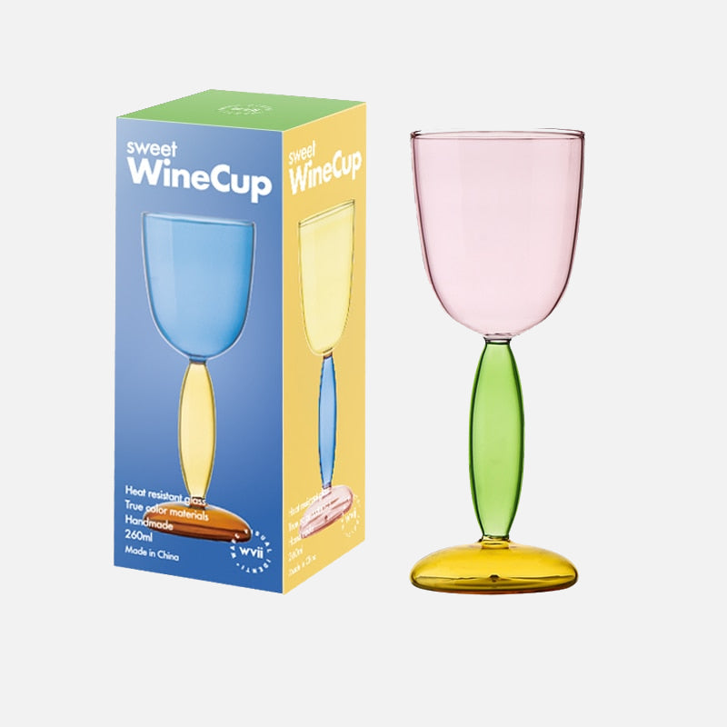 Kelch und Karaffe aus gefärbtem Glas von Phillips
