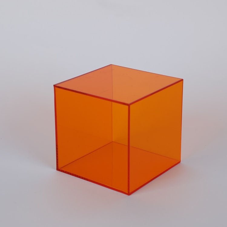 Farbenfrohe Acryl-Vitrine VitrinaLight – für Sammlerstücke und Accessoires
