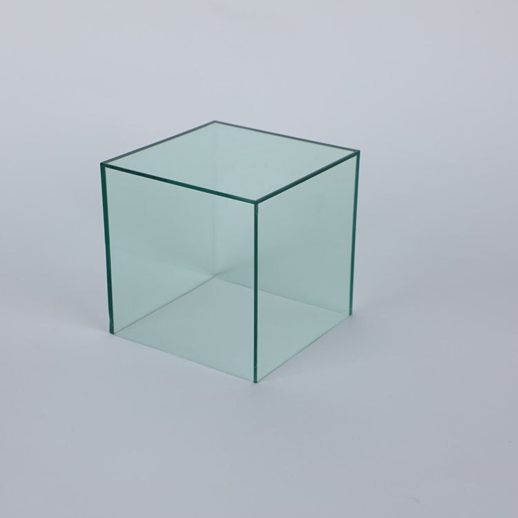 Farbenfrohe Acryl-Vitrine VitrinaLight – für Sammlerstücke und Accessoires
