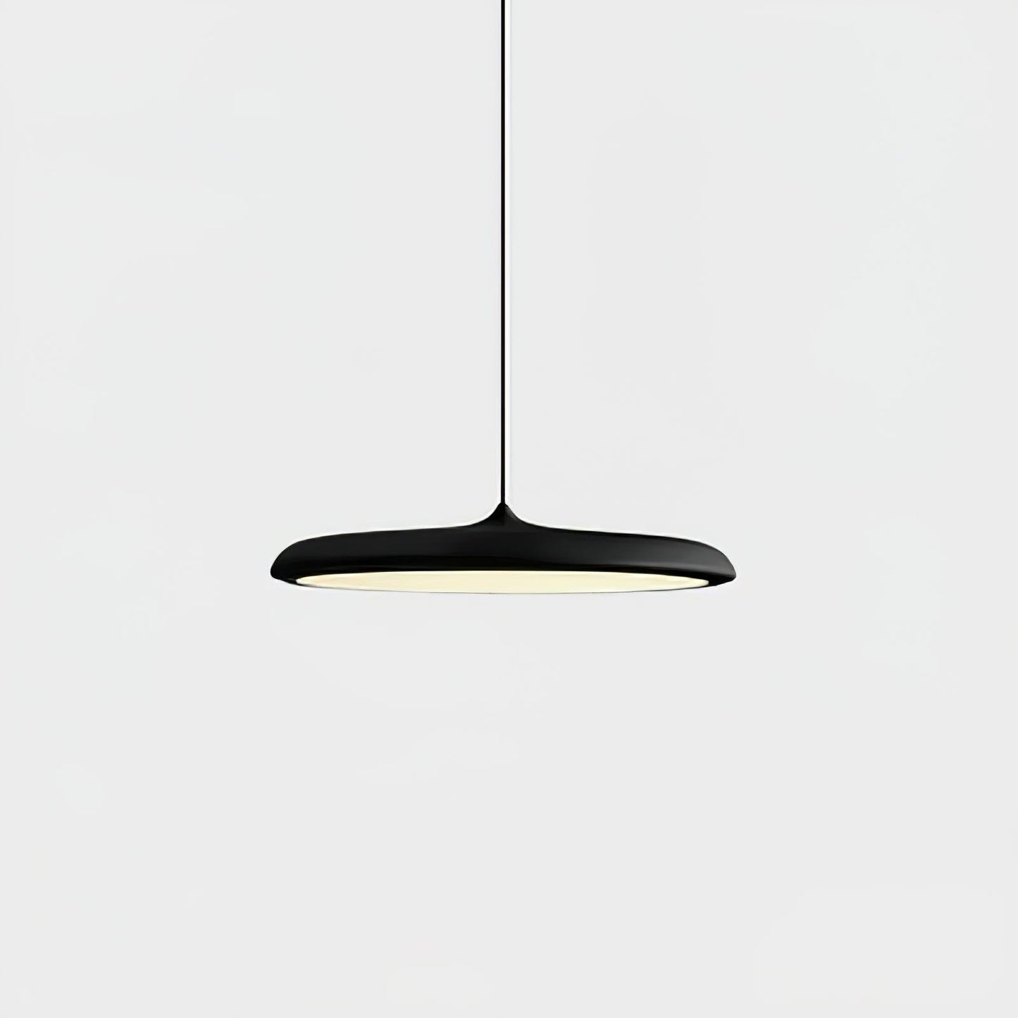 Hängelampe mit schlichter Form für moderne Interieurs