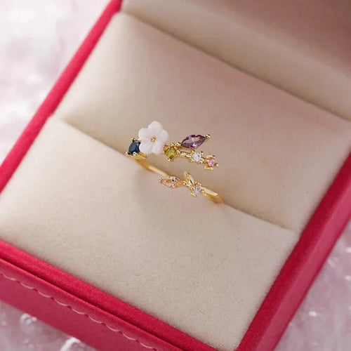 Karnz | Zarter Floraler Diamantblatt-Ring