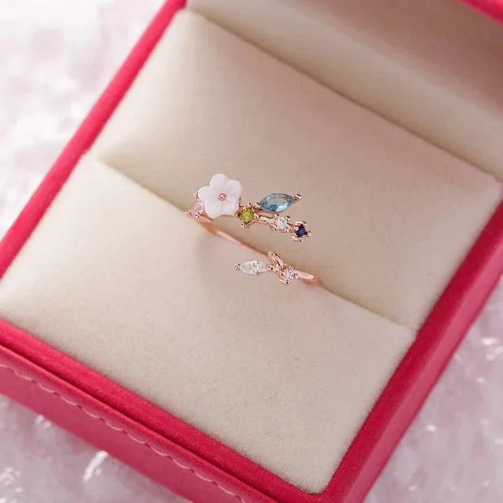 Karnz | Zarter Floraler Diamantblatt-Ring