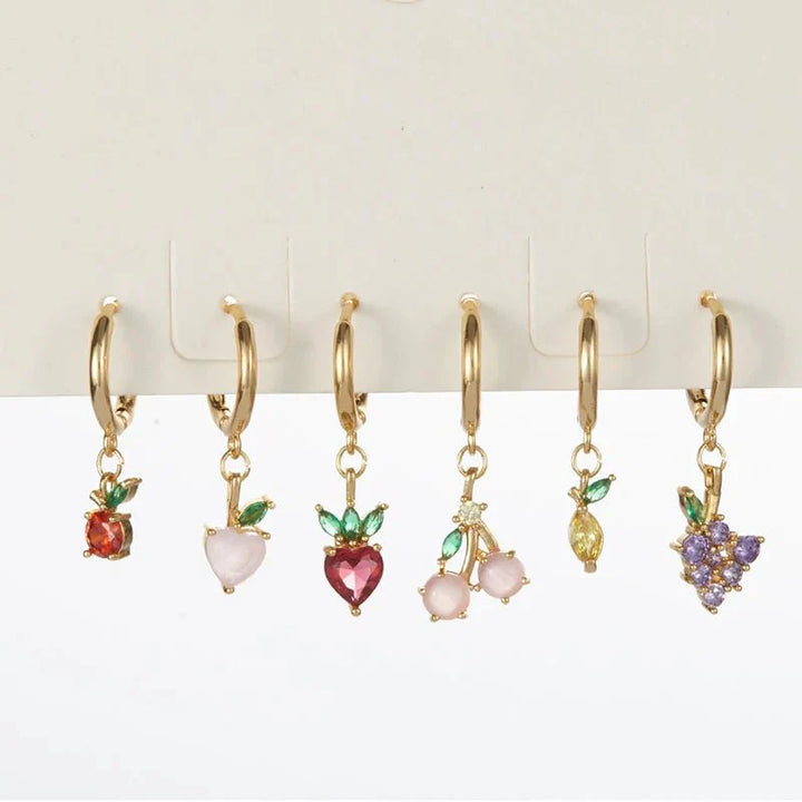 Karnz | Zierliche Obst Hoop & Stud Ohrringe