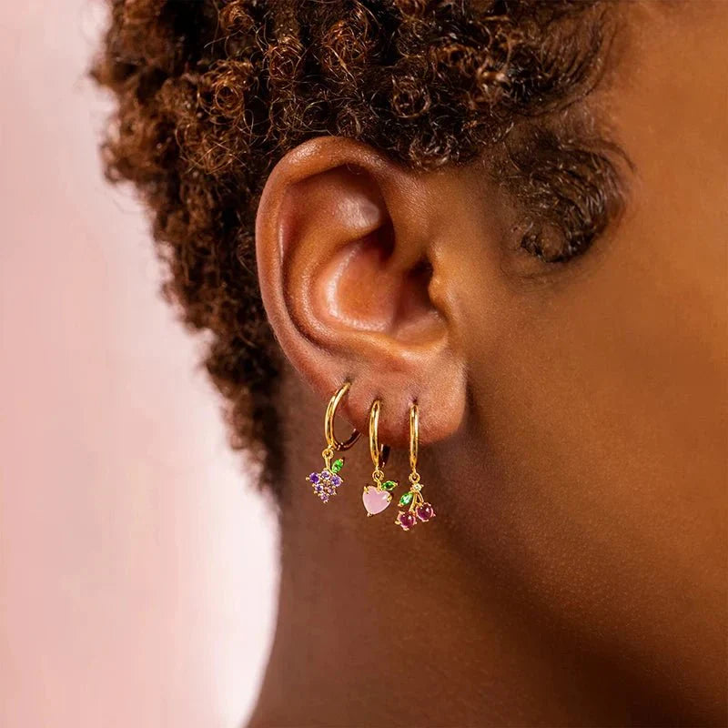 Karnz | Zierliche Obst Hoop & Stud Ohrringe