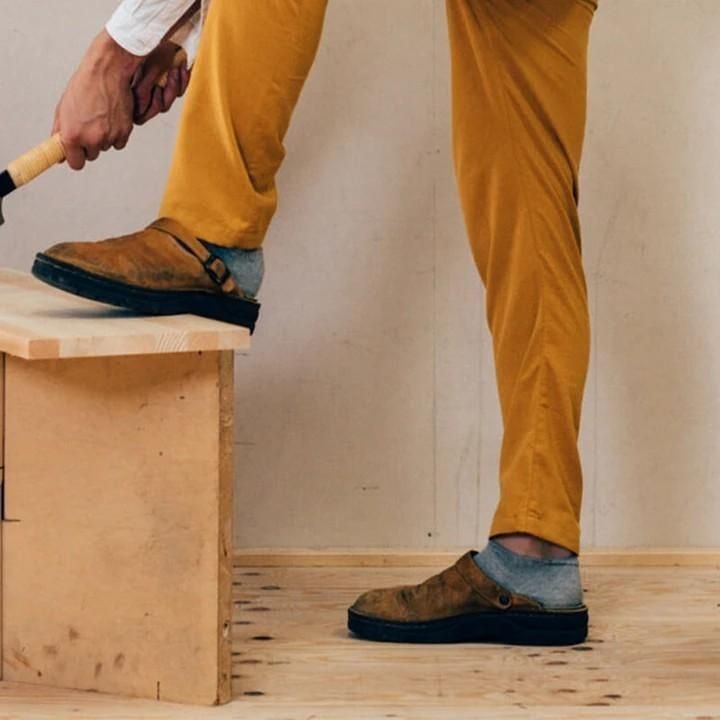 Sandsberg | Orthopädische Herren-Lederpantoffeln | Komfort und Fußgewölbestütze | Braun