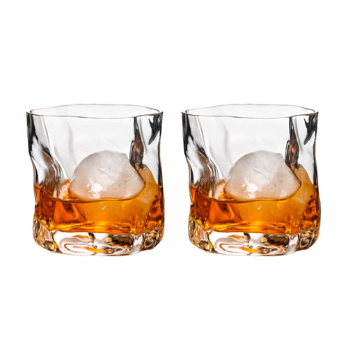 Whiskyglas-Set mit verzerrter Textur