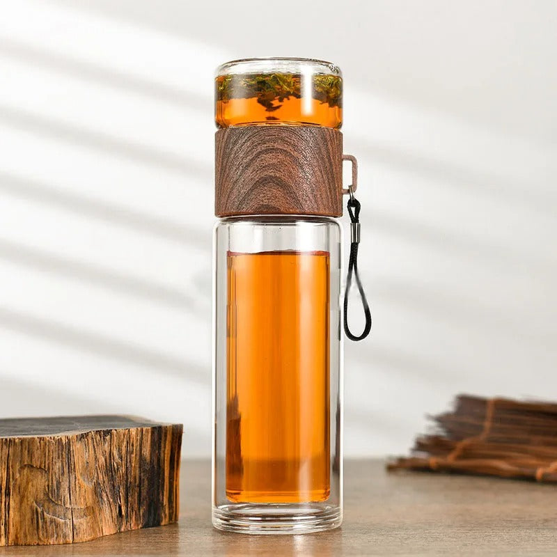 Thermobecher mit Teefilter – Glas & Holz – Doppelwandig – 500 ml – ClearTherm | Karnz