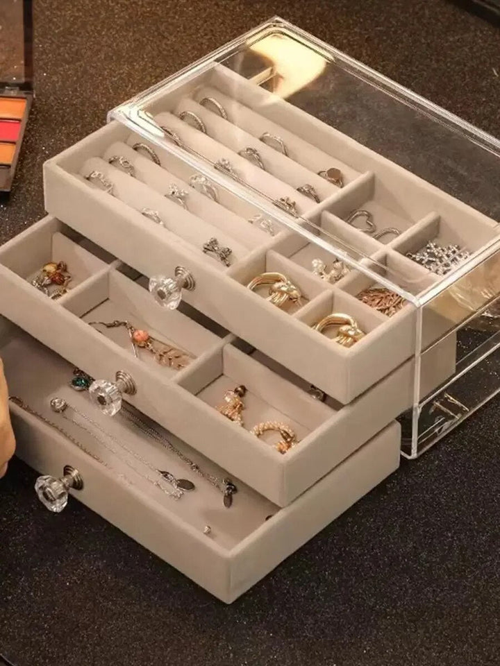 Schmuck Vel - Eleganz - Organisation - Schutz - zeitloser Stil | Karnz