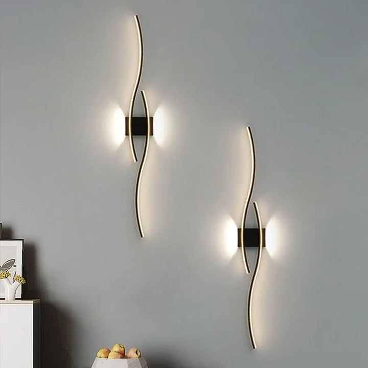 Moderne LED Wandleuchte – Wellenförmiges Design, Minimalistischer Stil | Karnz
