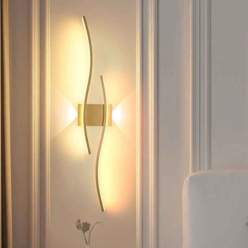 Moderne LED Wandleuchte – Wellenförmiges Design, Minimalistischer Stil | Karnz