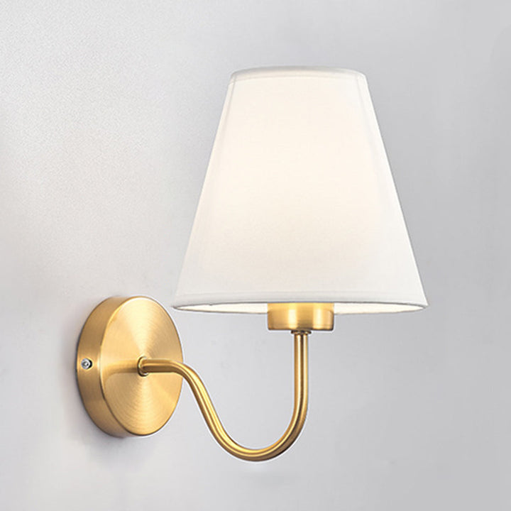 Elegante Wandleuchte aus Stoff für Vintage-Interieur – Stilvolle Beleuchtung für Wohnzimmer und Schlafzimmer | Karnz