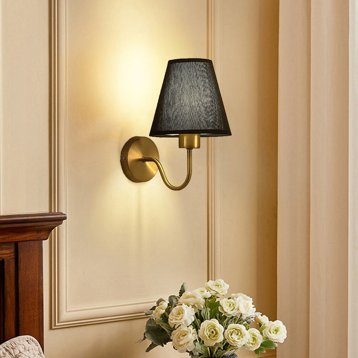 Elegante Wandleuchte aus Stoff für Vintage-Interieur – Stilvolle Beleuchtung für Wohnzimmer und Schlafzimmer | Karnz