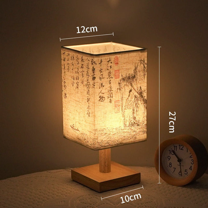 LED Tischlampe im quadratischen Design – Holzbasis mit japanischem Muster | Karnz
